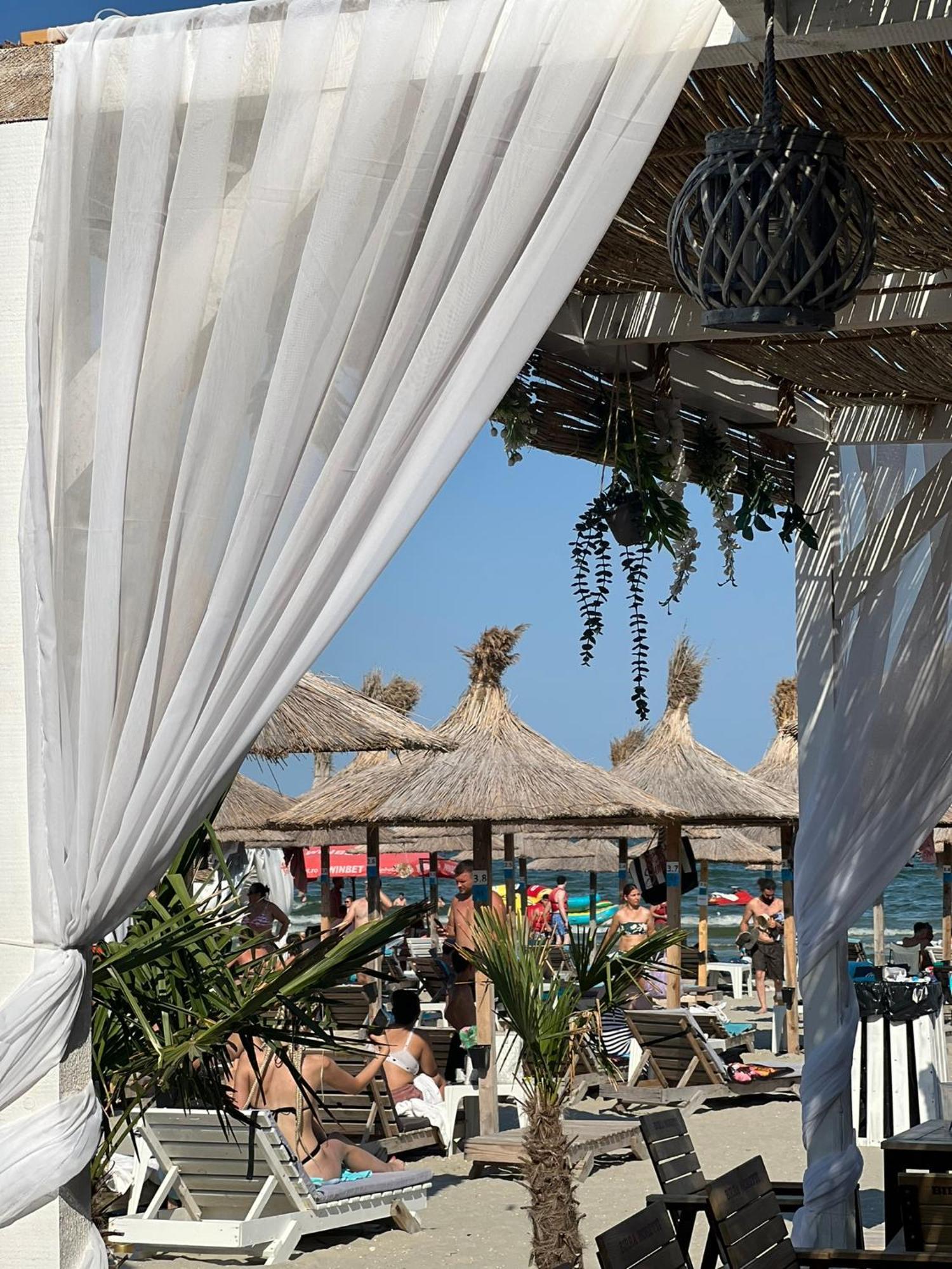 Hotel Manor Нэводари Экстерьер фото