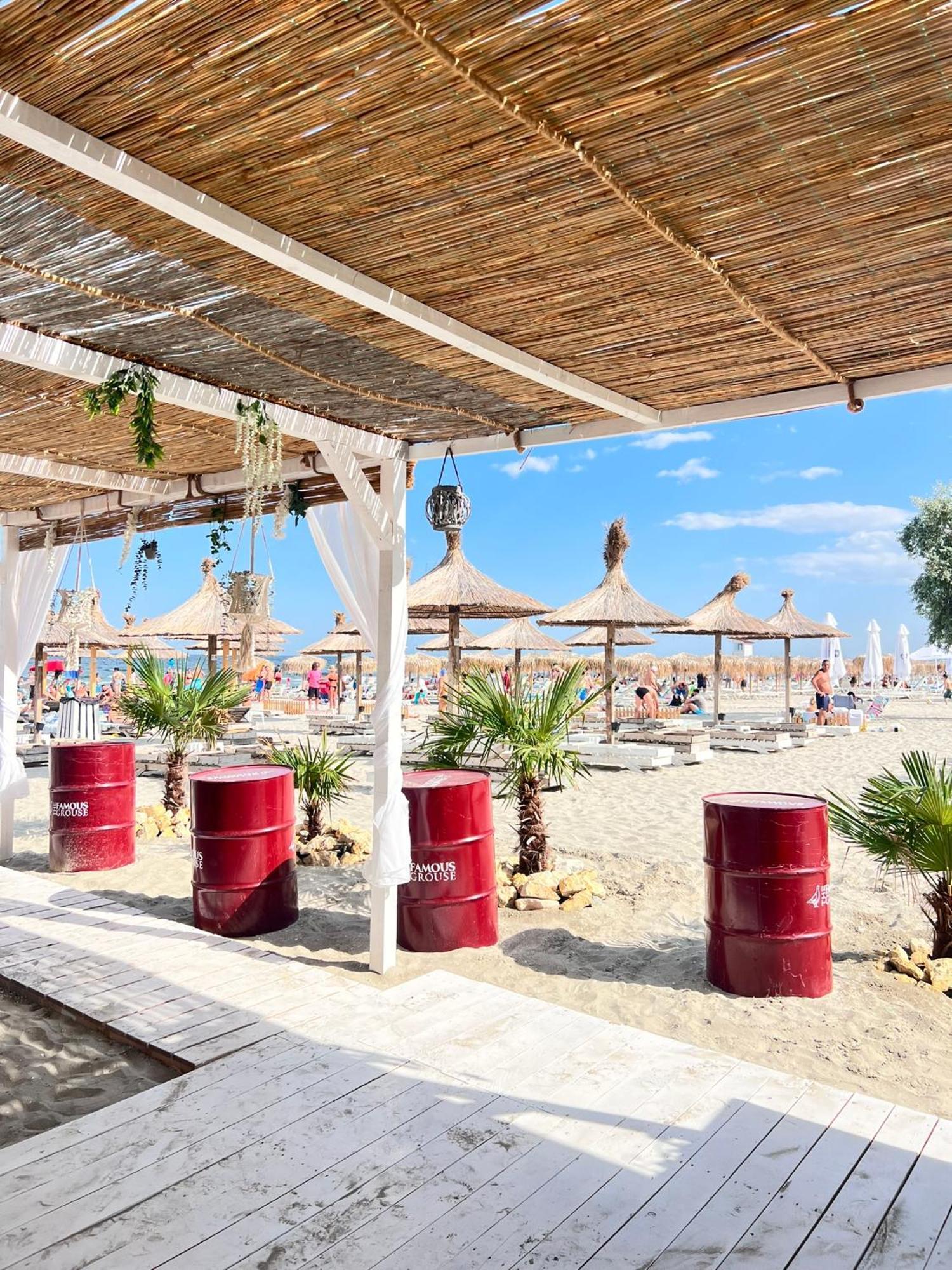 Hotel Manor Нэводари Экстерьер фото