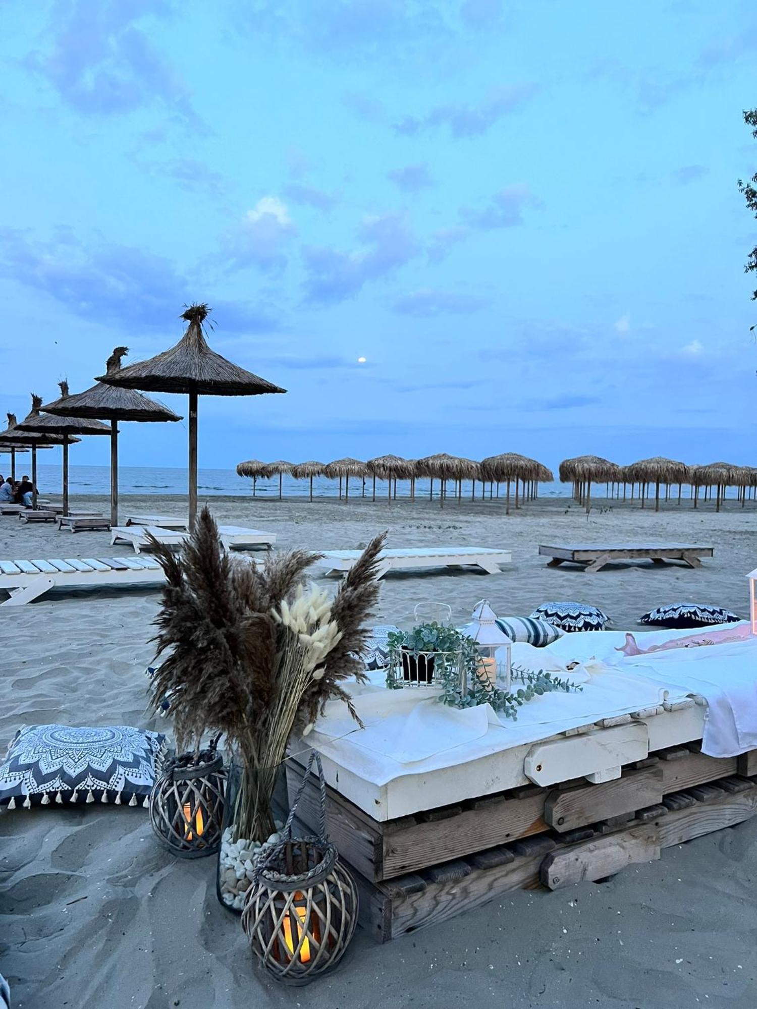Hotel Manor Нэводари Экстерьер фото